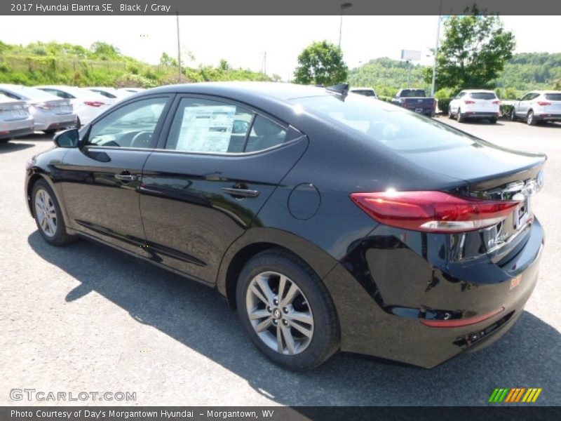 Black / Gray 2017 Hyundai Elantra SE
