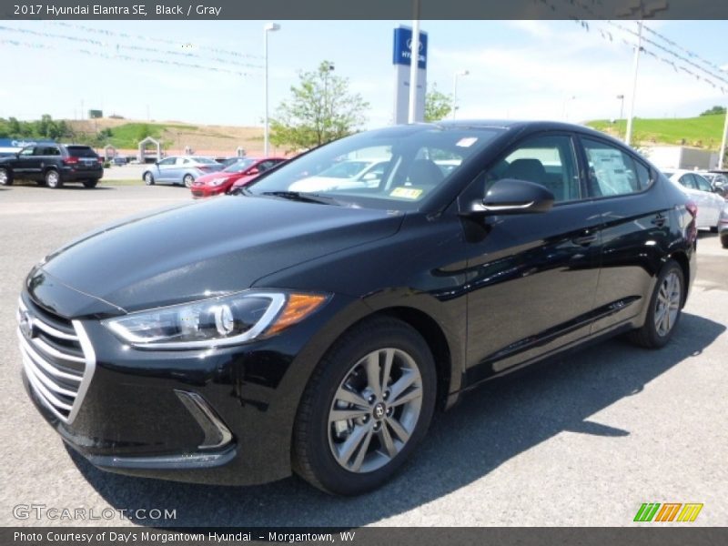 Black / Gray 2017 Hyundai Elantra SE