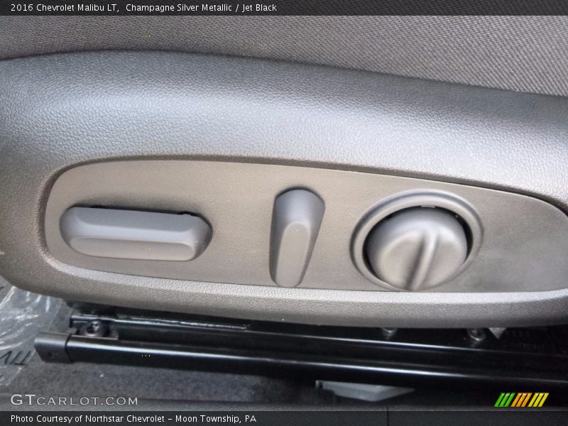 Champagne Silver Metallic / Jet Black 2016 Chevrolet Malibu LT