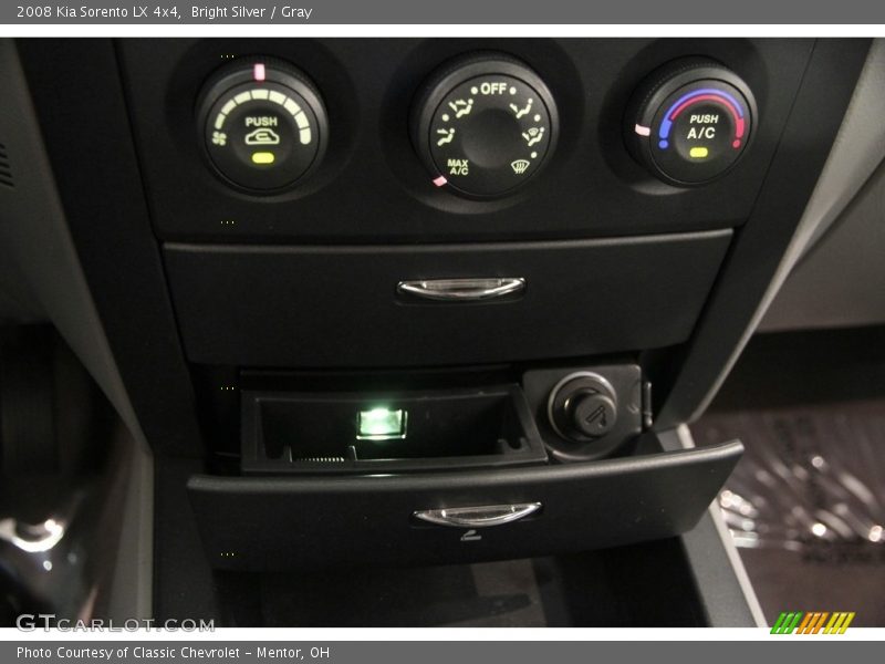 Bright Silver / Gray 2008 Kia Sorento LX 4x4