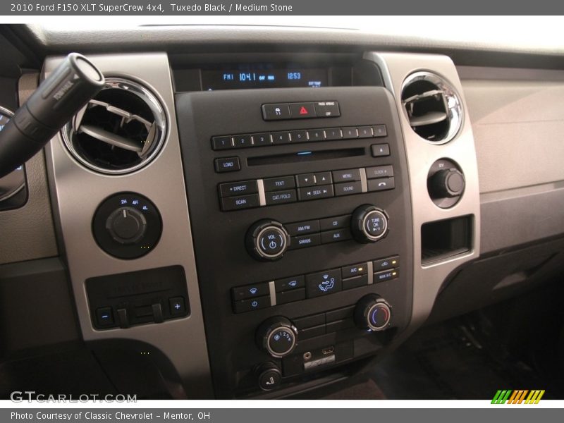 Tuxedo Black / Medium Stone 2010 Ford F150 XLT SuperCrew 4x4