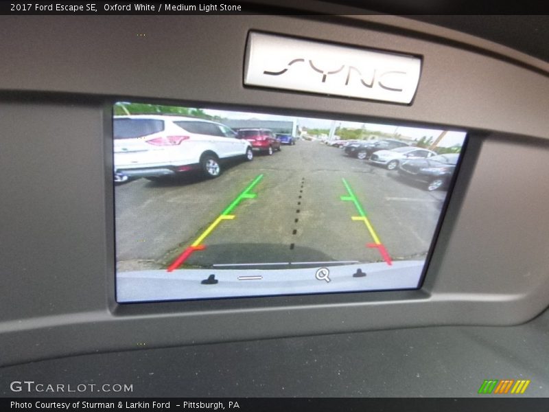 Oxford White / Medium Light Stone 2017 Ford Escape SE