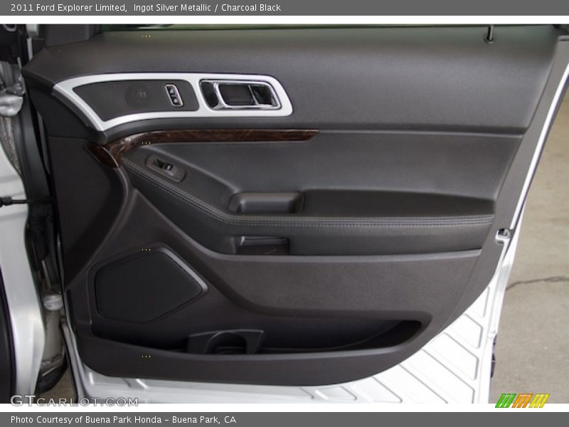 Ingot Silver Metallic / Charcoal Black 2011 Ford Explorer Limited