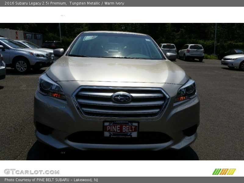 Tungsten Metallic / Warm Ivory 2016 Subaru Legacy 2.5i Premium