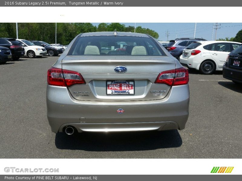 Tungsten Metallic / Warm Ivory 2016 Subaru Legacy 2.5i Premium