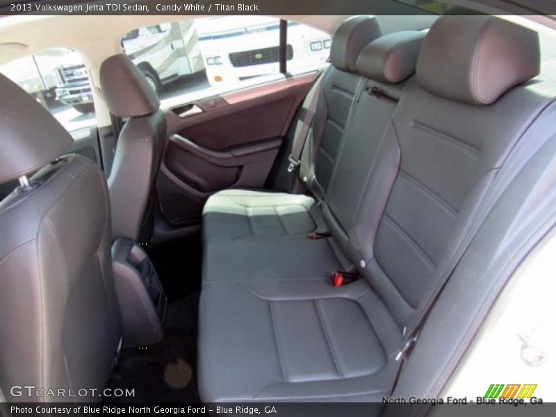 Candy White / Titan Black 2013 Volkswagen Jetta TDI Sedan