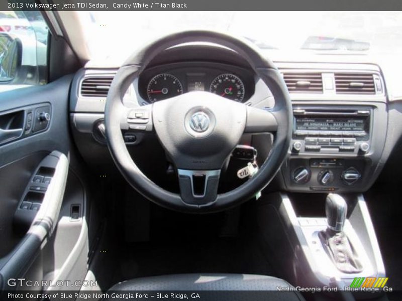 Candy White / Titan Black 2013 Volkswagen Jetta TDI Sedan