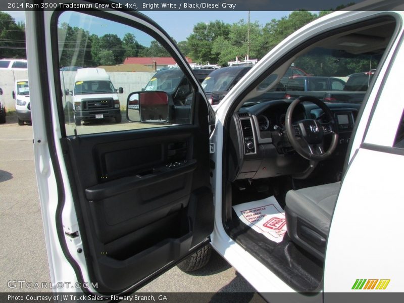Bright White / Black/Diesel Gray 2014 Ram 3500 Tradesman Crew Cab 4x4