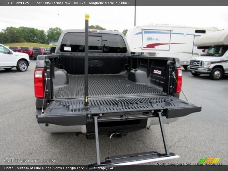 Magnetic Metallic / Black 2016 Ford F250 Super Duty Lariat Crew Cab 4x4