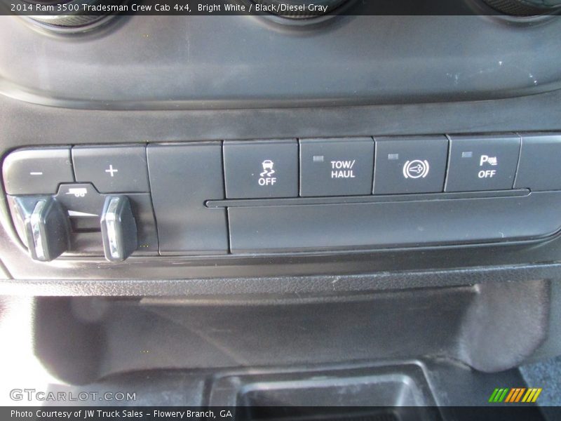 Bright White / Black/Diesel Gray 2014 Ram 3500 Tradesman Crew Cab 4x4