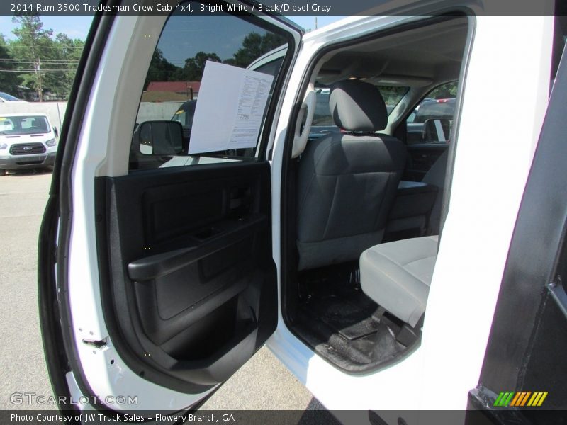 Bright White / Black/Diesel Gray 2014 Ram 3500 Tradesman Crew Cab 4x4