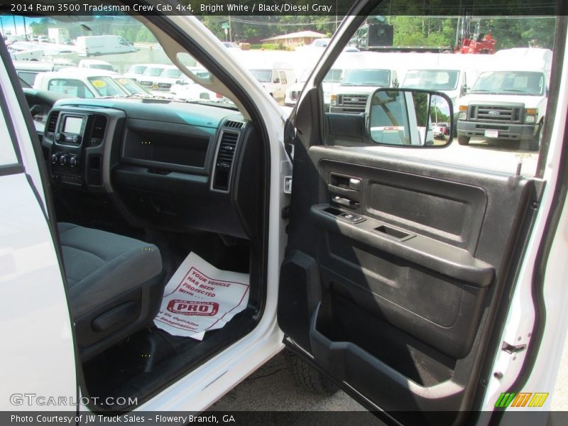 Bright White / Black/Diesel Gray 2014 Ram 3500 Tradesman Crew Cab 4x4