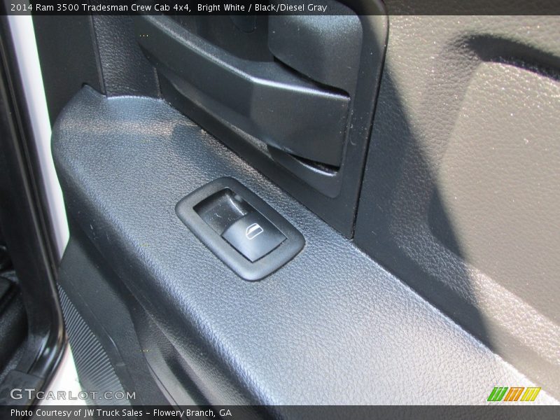 Bright White / Black/Diesel Gray 2014 Ram 3500 Tradesman Crew Cab 4x4