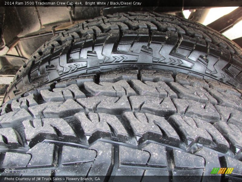 Bright White / Black/Diesel Gray 2014 Ram 3500 Tradesman Crew Cab 4x4