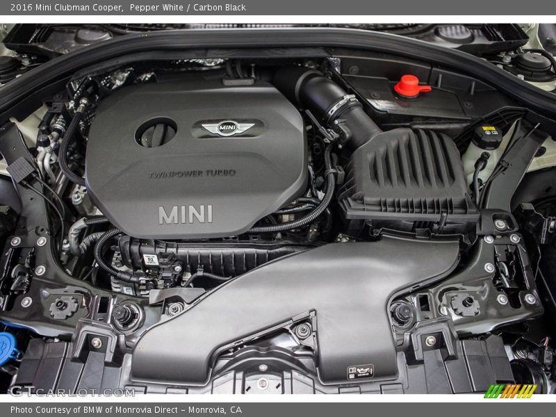 Pepper White / Carbon Black 2016 Mini Clubman Cooper