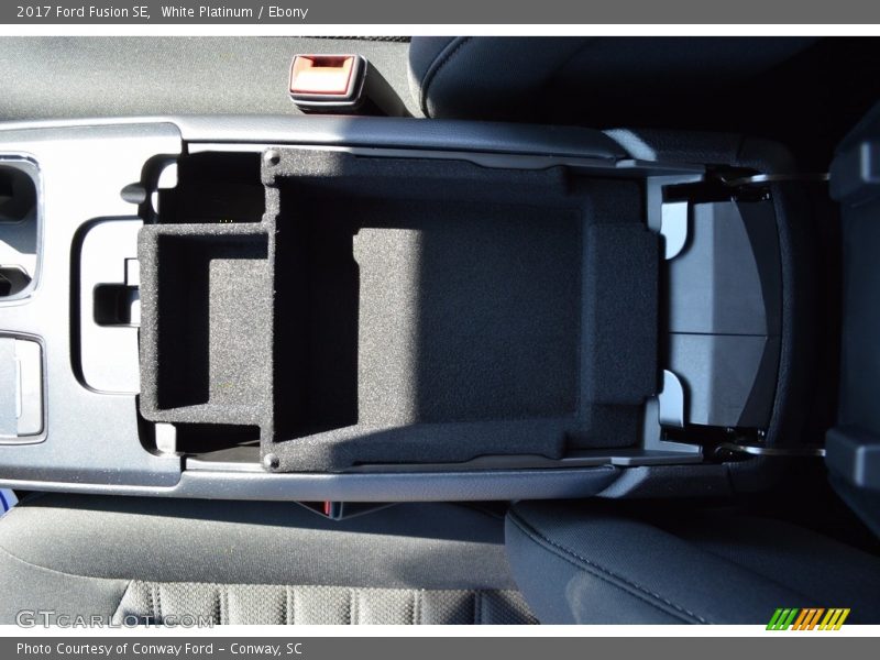 White Platinum / Ebony 2017 Ford Fusion SE