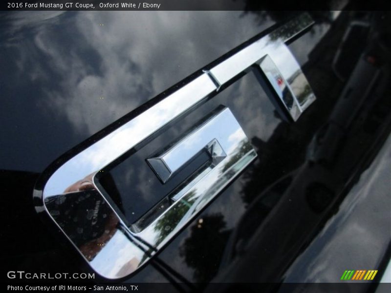 Oxford White / Ebony 2016 Ford Mustang GT Coupe