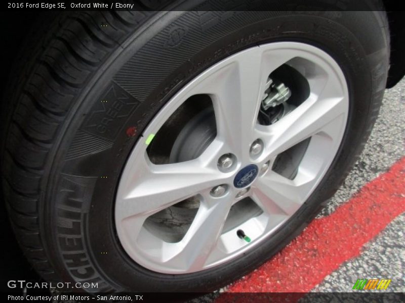 Oxford White / Ebony 2016 Ford Edge SE