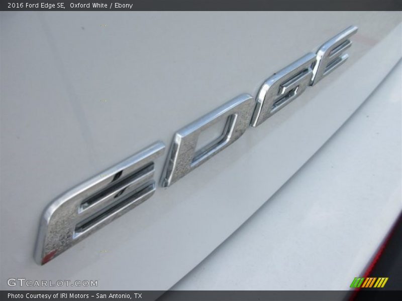 Oxford White / Ebony 2016 Ford Edge SE