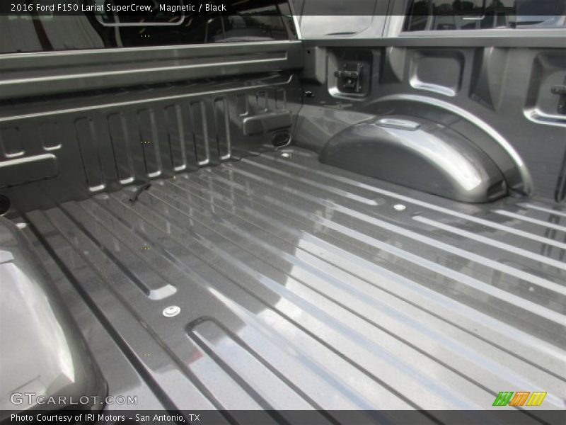 Magnetic / Black 2016 Ford F150 Lariat SuperCrew