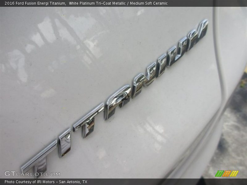 White Platinum Tri-Coat Metallic / Medium Soft Ceramic 2016 Ford Fusion Energi Titanium