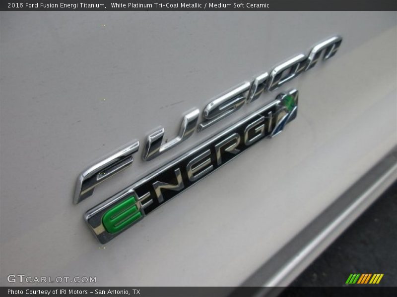 White Platinum Tri-Coat Metallic / Medium Soft Ceramic 2016 Ford Fusion Energi Titanium
