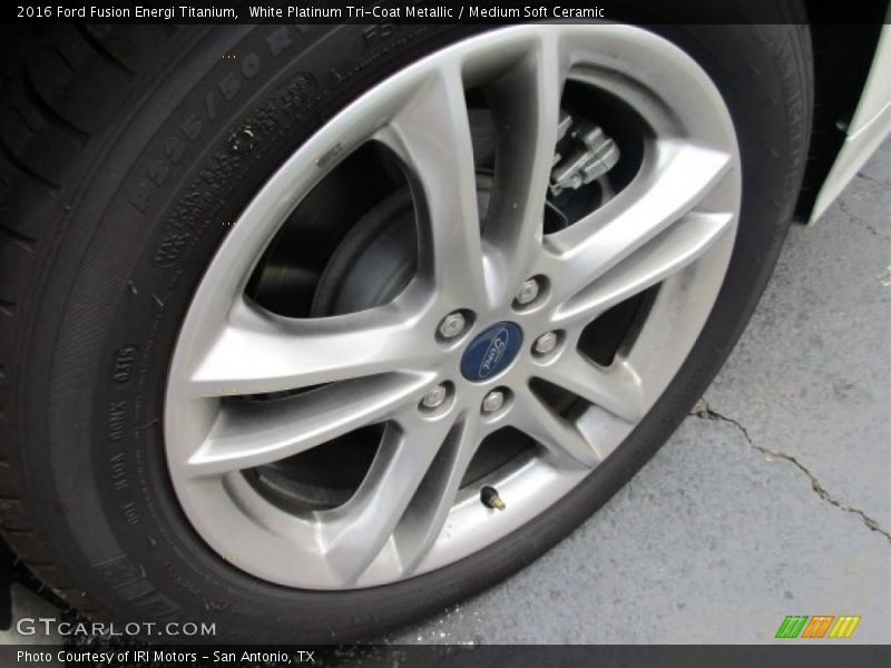 2016 Fusion Energi Titanium Wheel