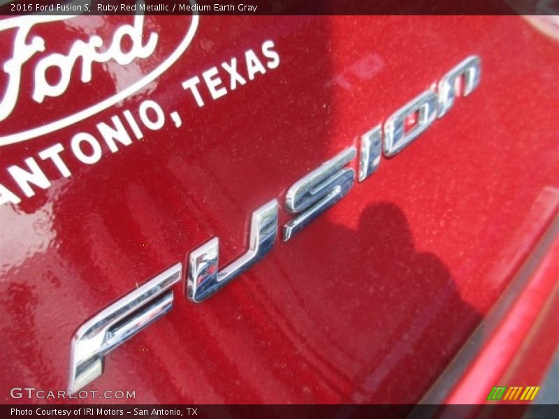 Ruby Red Metallic / Medium Earth Gray 2016 Ford Fusion S