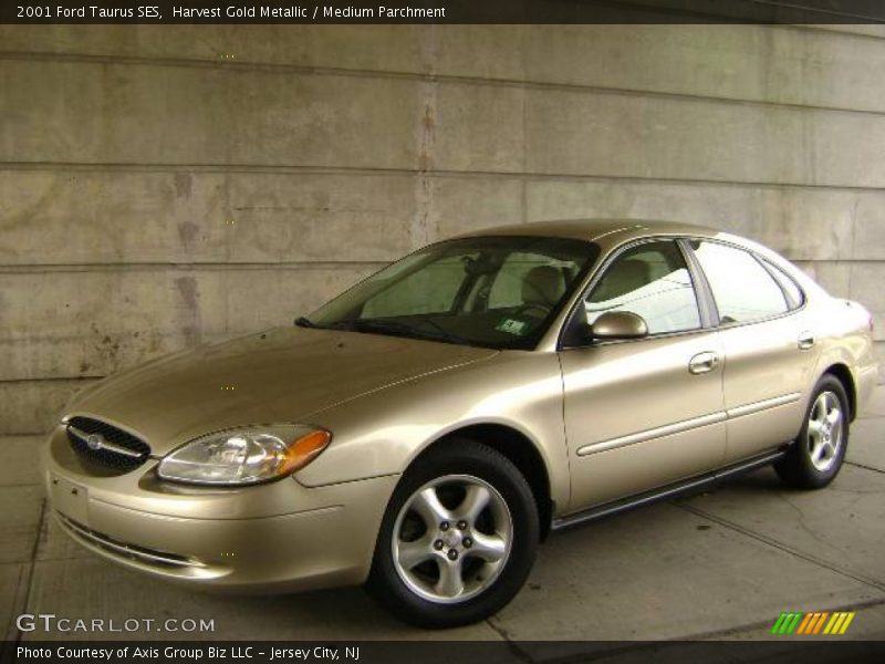 Harvest Gold Metallic / Medium Parchment 2001 Ford Taurus SES
