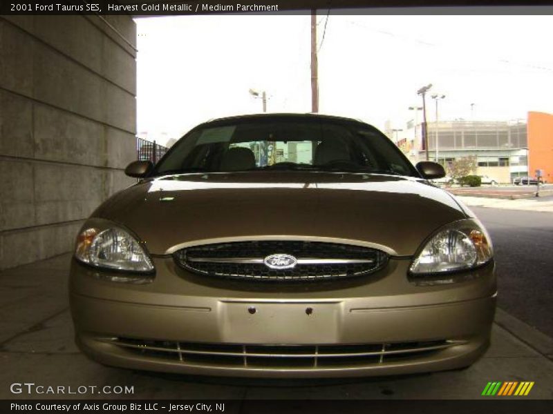 Harvest Gold Metallic / Medium Parchment 2001 Ford Taurus SES