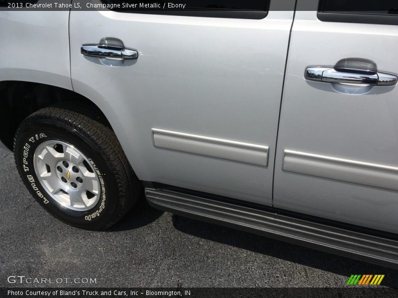 Champagne Silver Metallic / Ebony 2013 Chevrolet Tahoe LS