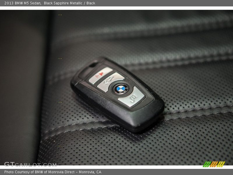Black Sapphire Metallic / Black 2013 BMW M5 Sedan