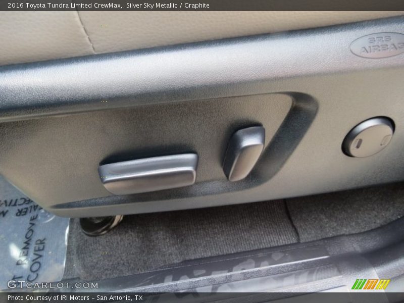 Silver Sky Metallic / Graphite 2016 Toyota Tundra Limited CrewMax