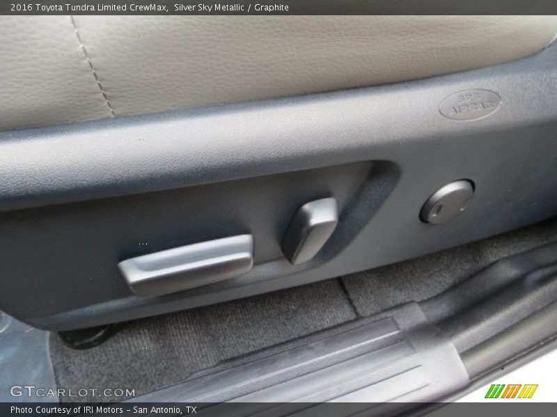 Silver Sky Metallic / Graphite 2016 Toyota Tundra Limited CrewMax