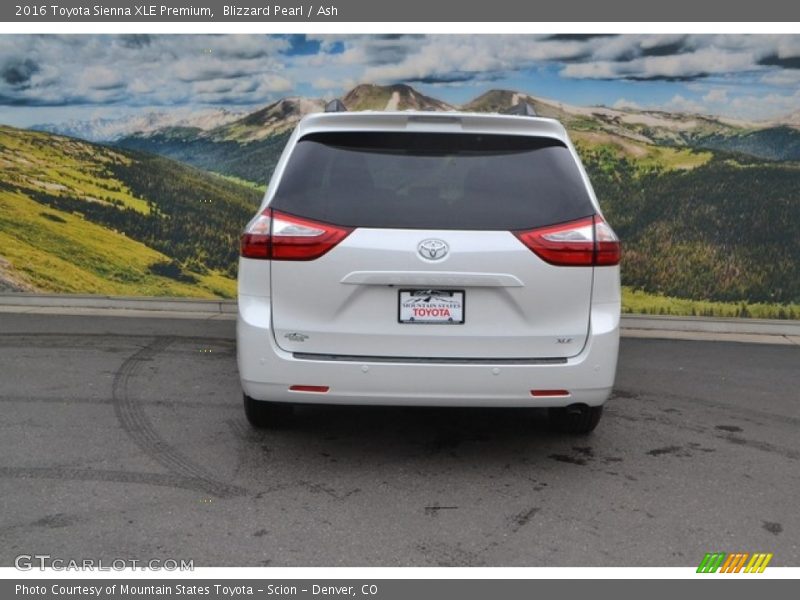 Blizzard Pearl / Ash 2016 Toyota Sienna XLE Premium