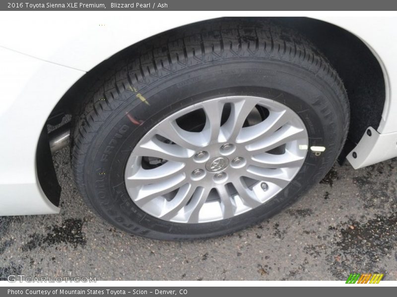 Blizzard Pearl / Ash 2016 Toyota Sienna XLE Premium