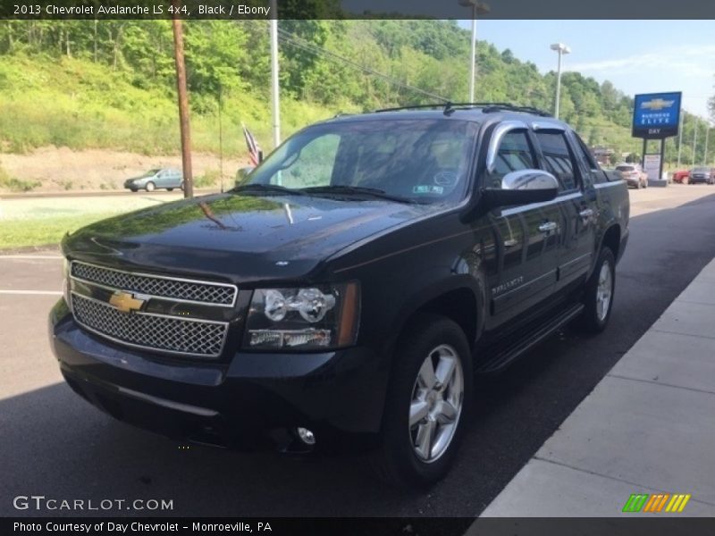 Black / Ebony 2013 Chevrolet Avalanche LS 4x4
