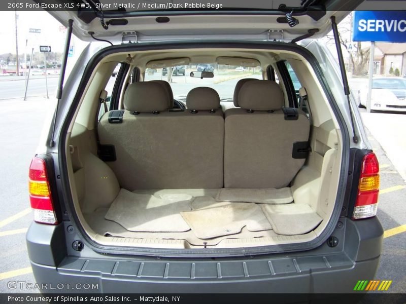 Silver Metallic / Medium/Dark Pebble Beige 2005 Ford Escape XLS 4WD