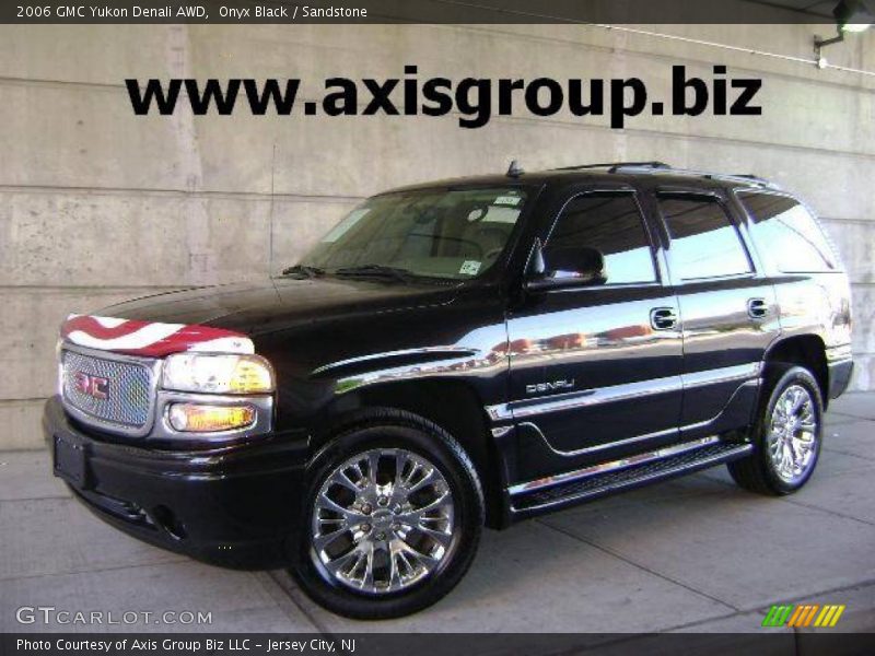 Onyx Black / Sandstone 2006 GMC Yukon Denali AWD