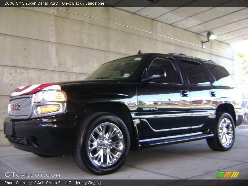 Onyx Black / Sandstone 2006 GMC Yukon Denali AWD