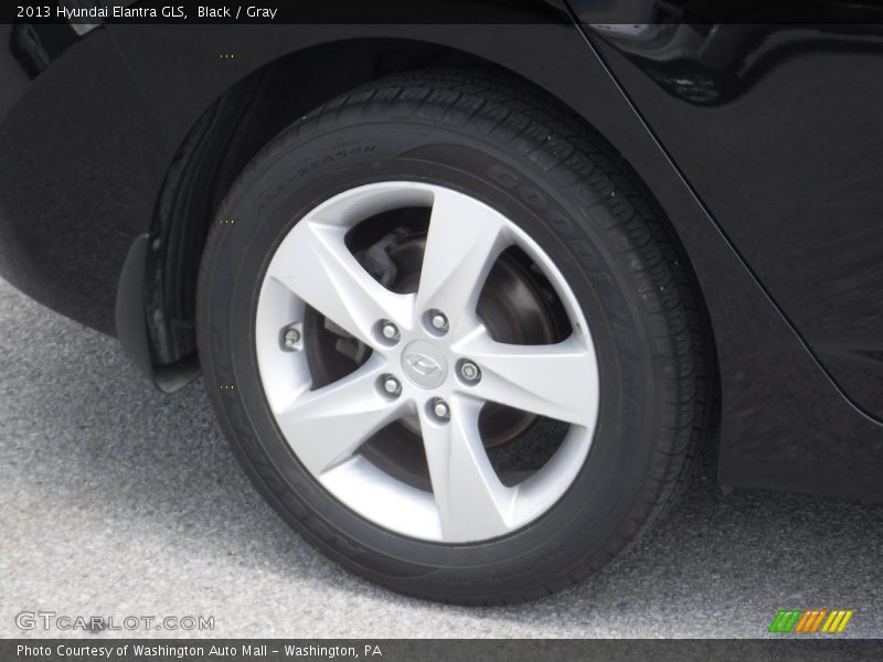Black / Gray 2013 Hyundai Elantra GLS