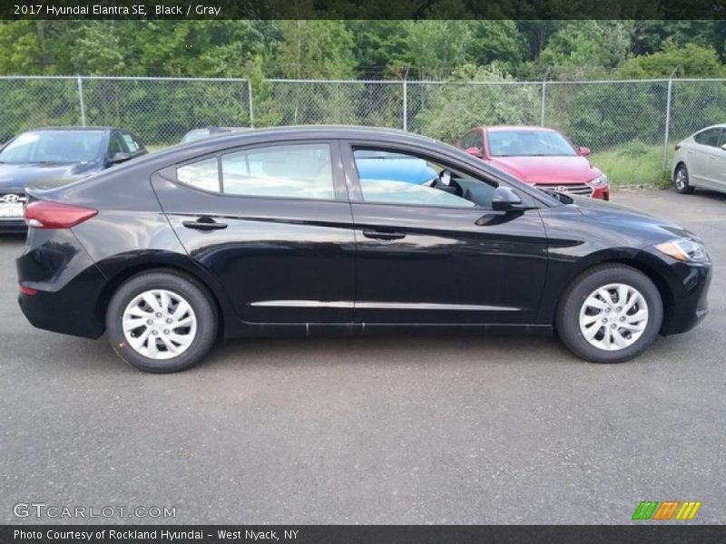 Black / Gray 2017 Hyundai Elantra SE