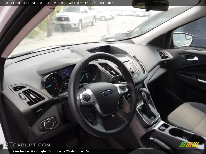 Oxford White / Charcoal Black 2013 Ford Escape SE 2.0L EcoBoost 4WD