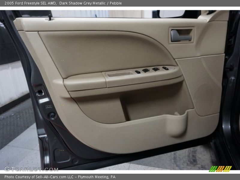 Dark Shadow Grey Metallic / Pebble 2005 Ford Freestyle SEL AWD