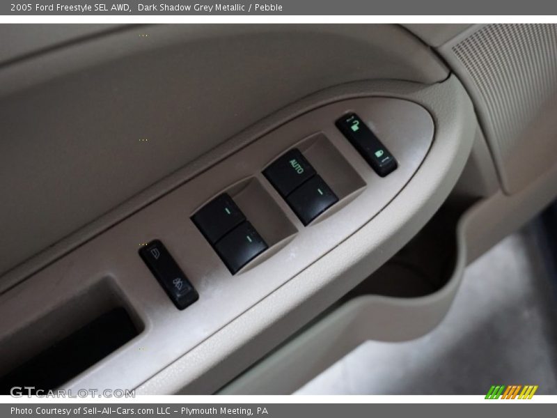 Dark Shadow Grey Metallic / Pebble 2005 Ford Freestyle SEL AWD