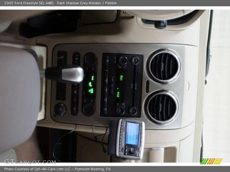 Dark Shadow Grey Metallic / Pebble 2005 Ford Freestyle SEL AWD