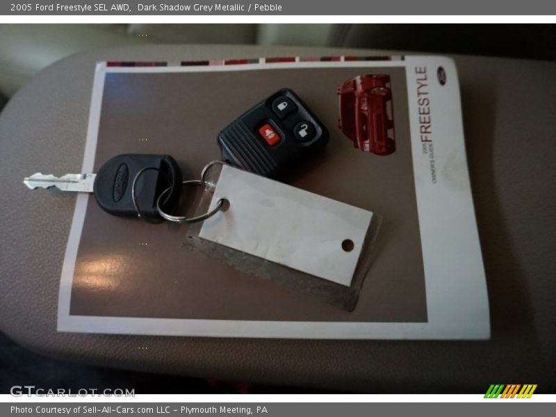 Dark Shadow Grey Metallic / Pebble 2005 Ford Freestyle SEL AWD