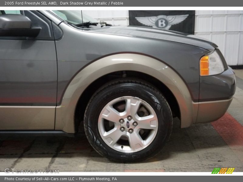 Dark Shadow Grey Metallic / Pebble 2005 Ford Freestyle SEL AWD