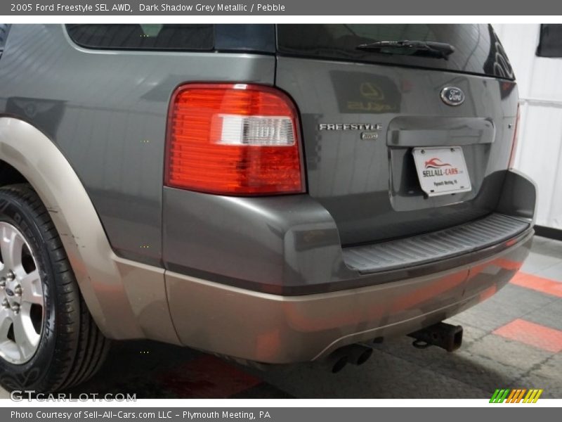 Dark Shadow Grey Metallic / Pebble 2005 Ford Freestyle SEL AWD