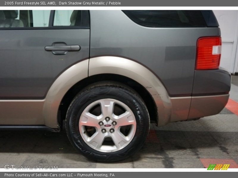 Dark Shadow Grey Metallic / Pebble 2005 Ford Freestyle SEL AWD